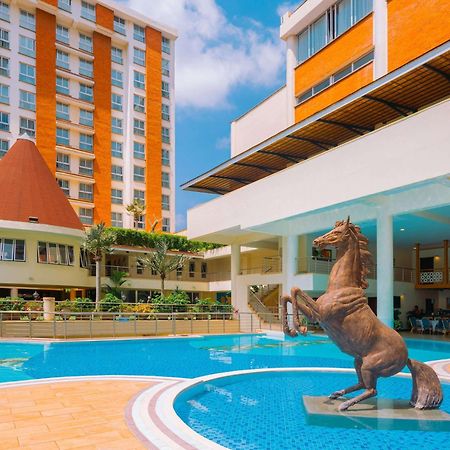Moevenpick Hotel & Residences ניירובי מראה חיצוני תמונה