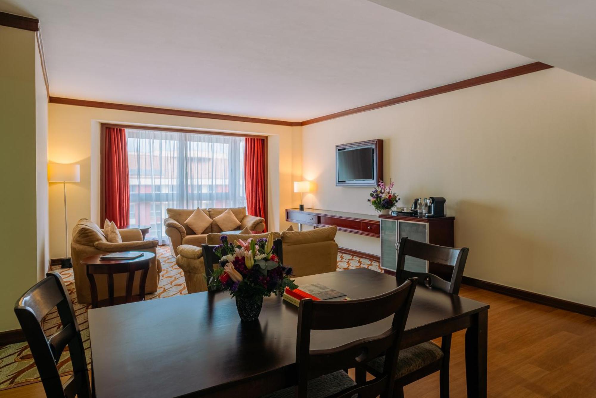 Moevenpick Hotel & Residences ניירובי מראה חיצוני תמונה