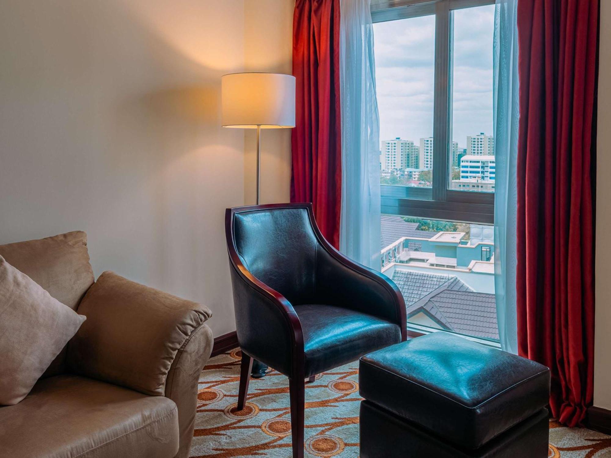 Moevenpick Hotel & Residences ניירובי מראה חיצוני תמונה