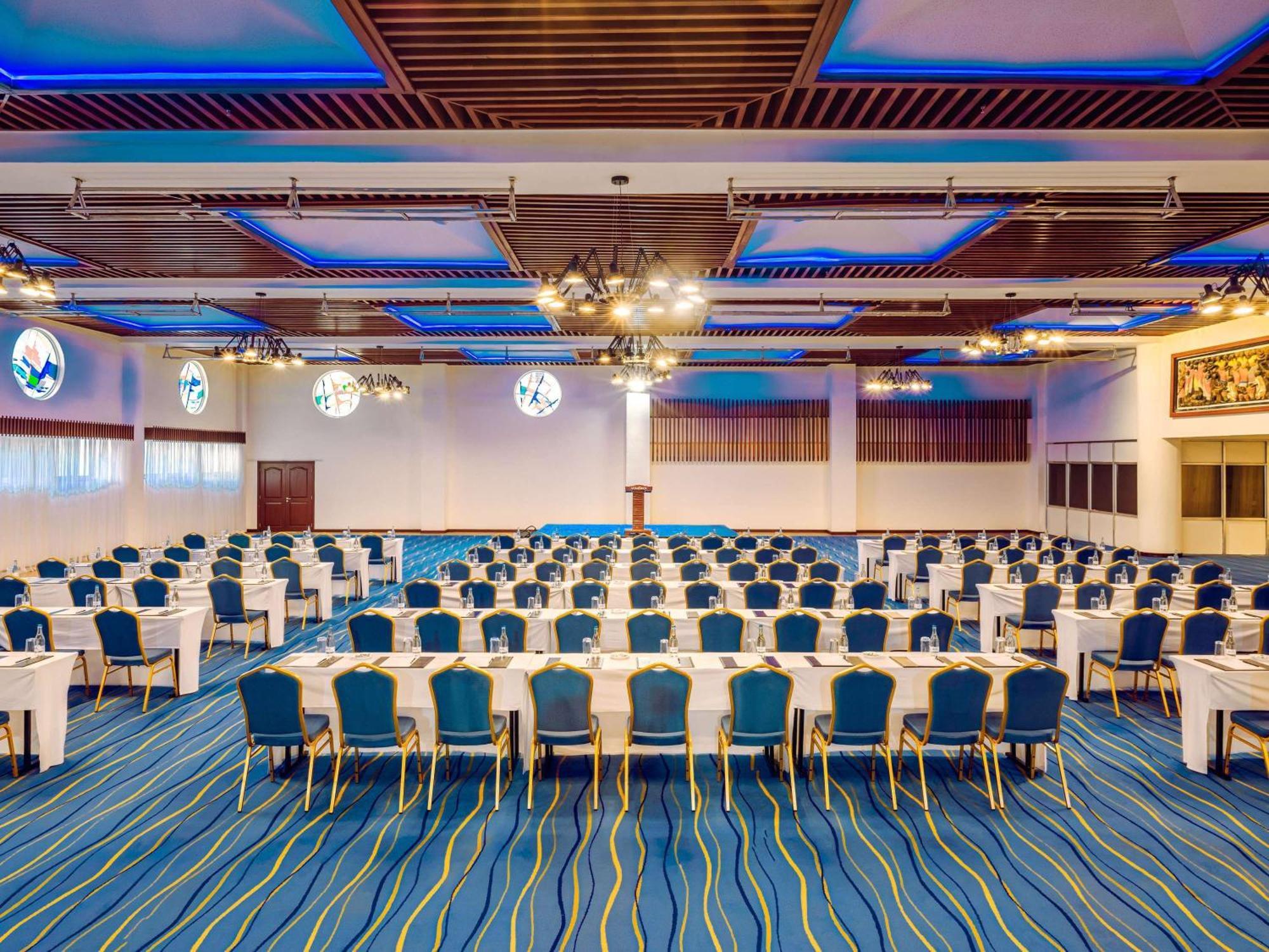 Moevenpick Hotel & Residences ניירובי מראה חיצוני תמונה