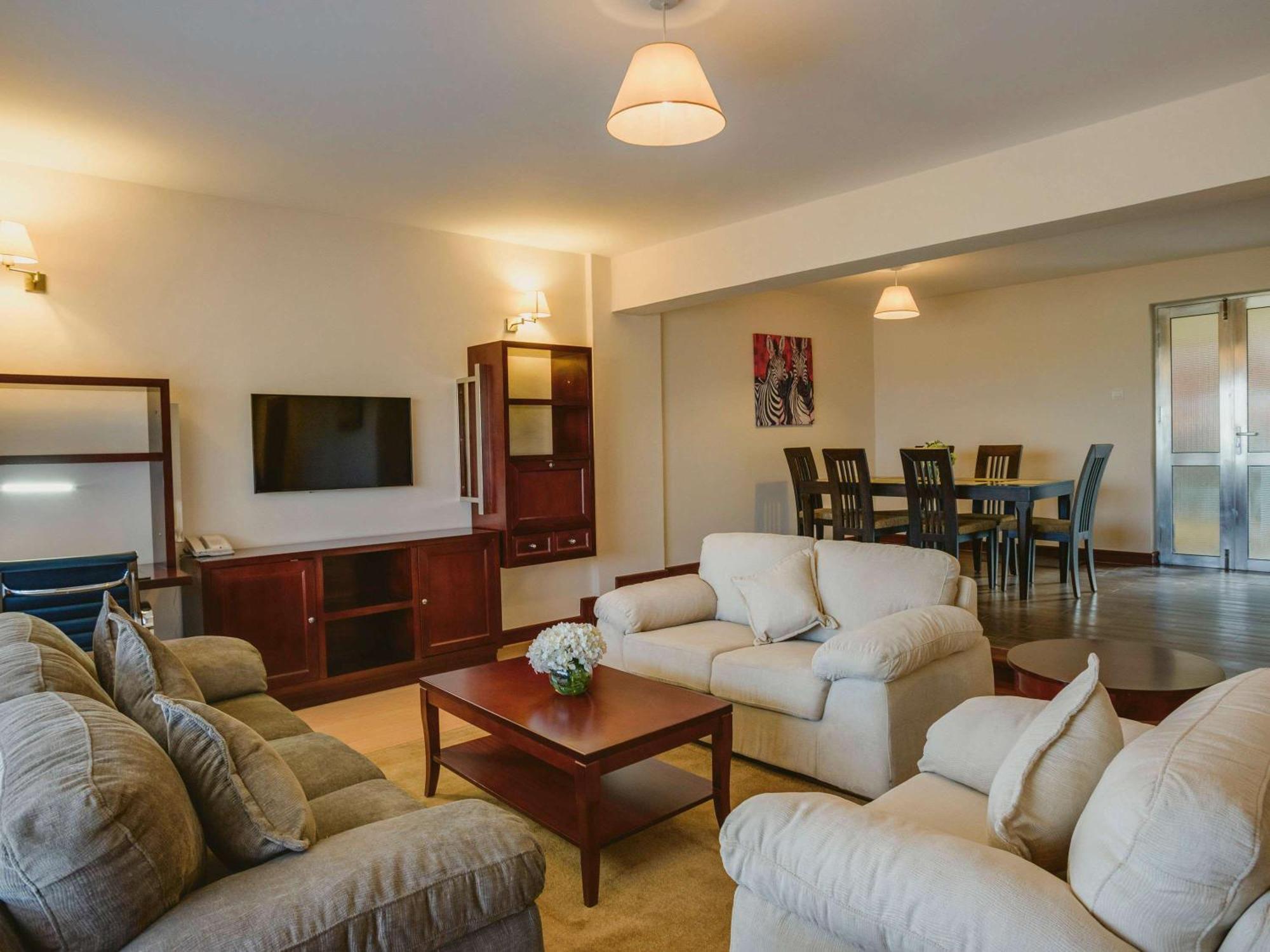 Moevenpick Hotel & Residences ניירובי מראה חיצוני תמונה