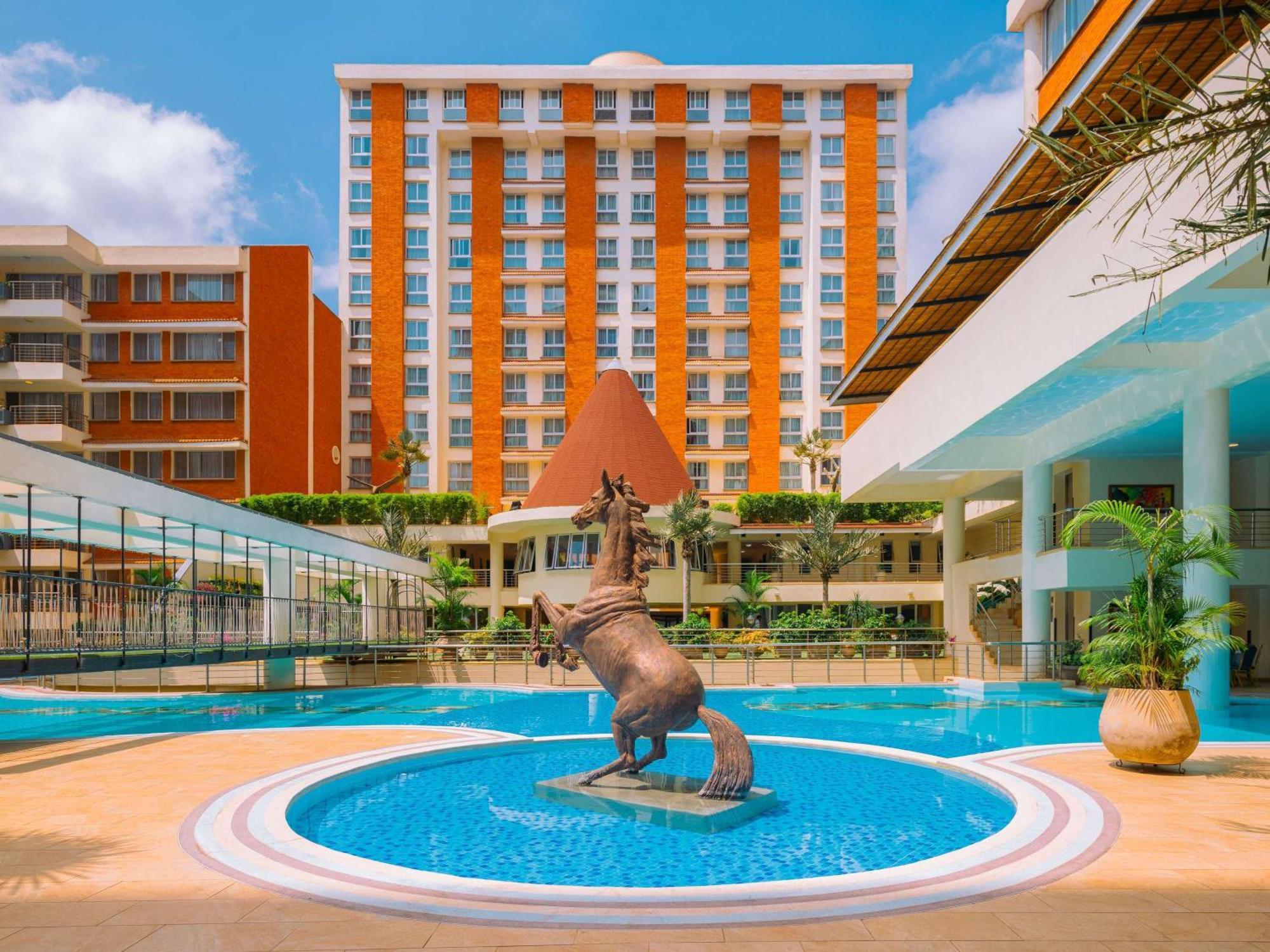 Moevenpick Hotel & Residences ניירובי מראה חיצוני תמונה