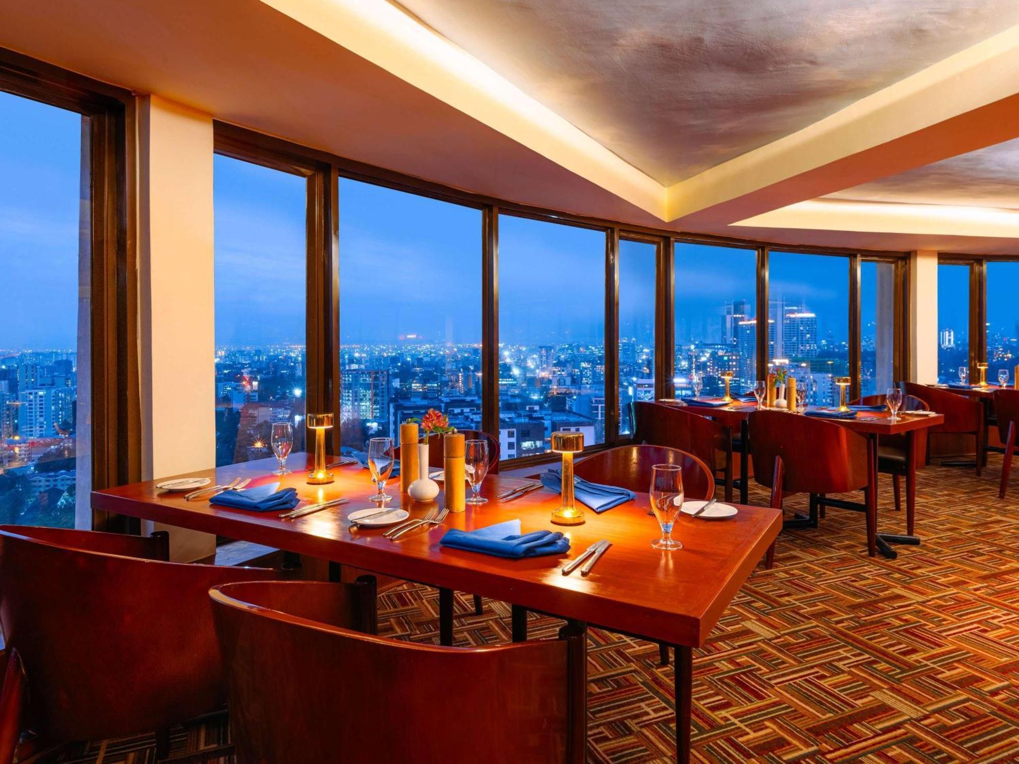 Moevenpick Hotel & Residences ניירובי מראה חיצוני תמונה