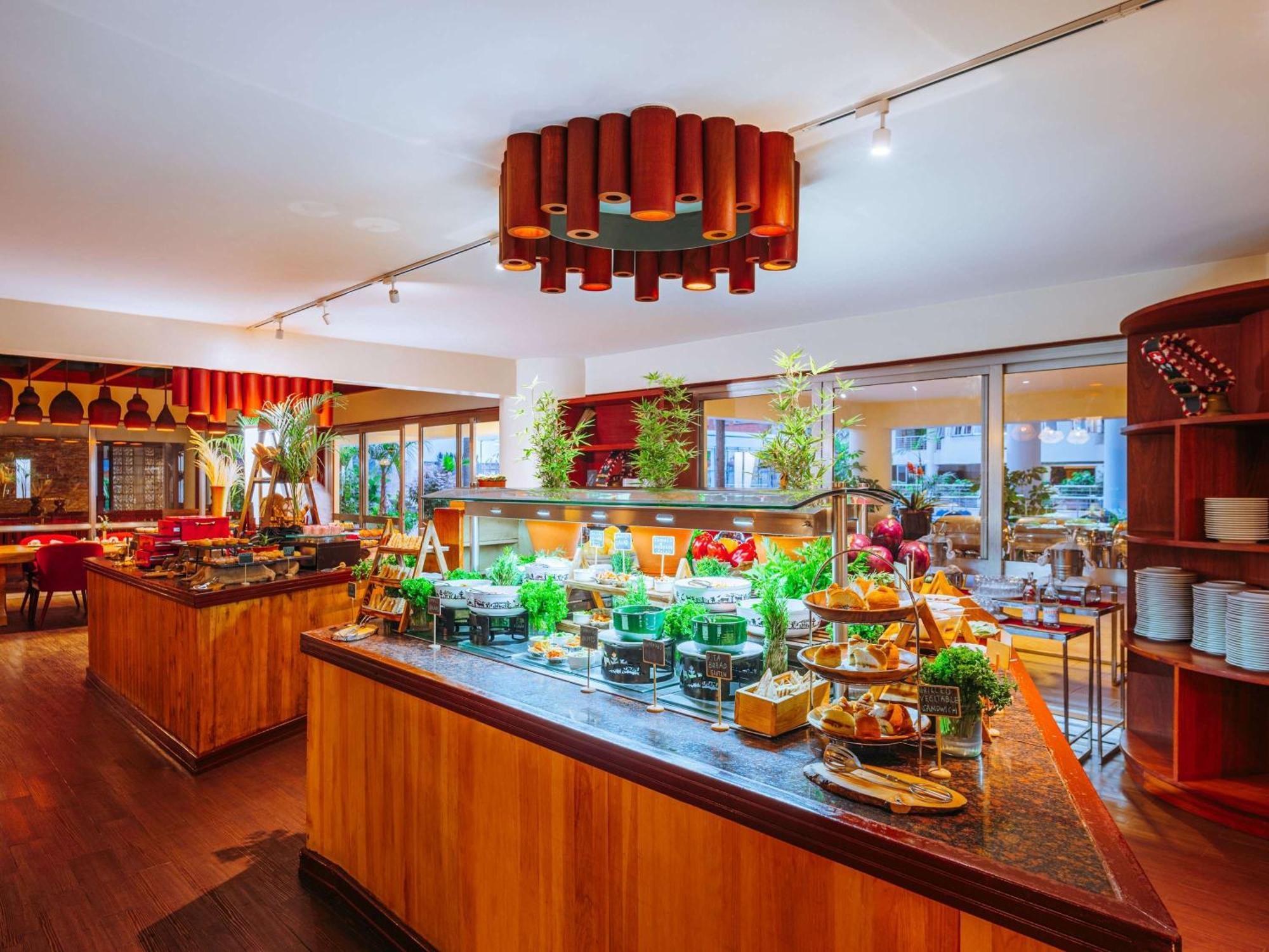 Moevenpick Hotel & Residences ניירובי מראה חיצוני תמונה