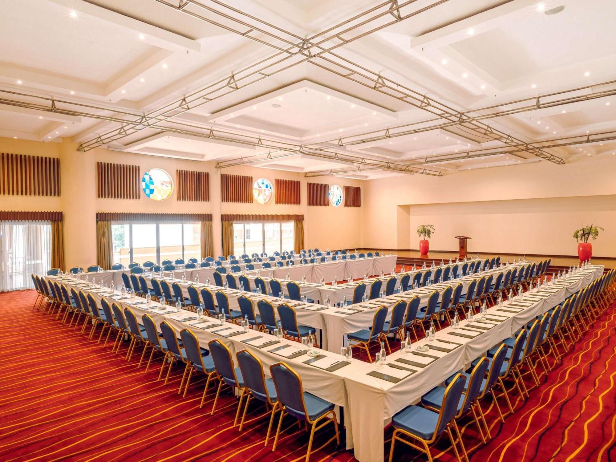 Moevenpick Hotel & Residences ניירובי מראה חיצוני תמונה