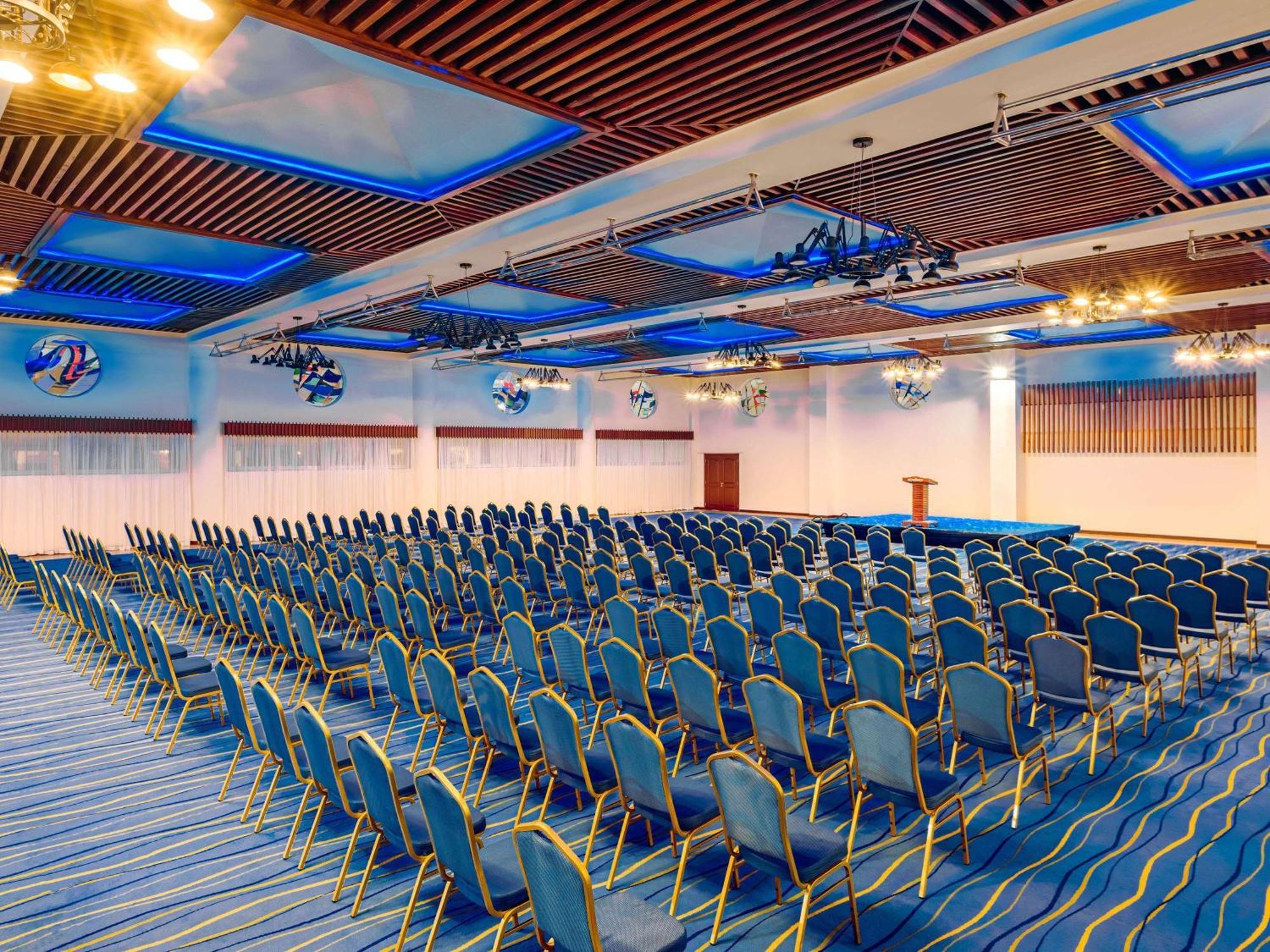 Moevenpick Hotel & Residences ניירובי מראה חיצוני תמונה