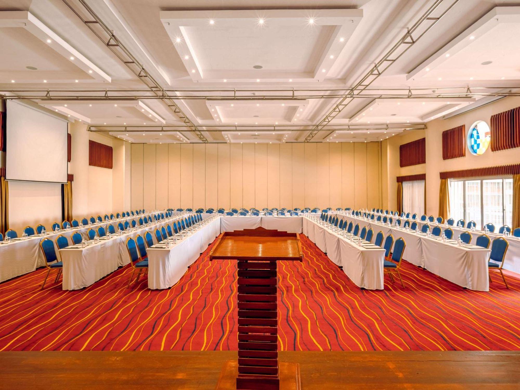 Moevenpick Hotel & Residences ניירובי מראה חיצוני תמונה
