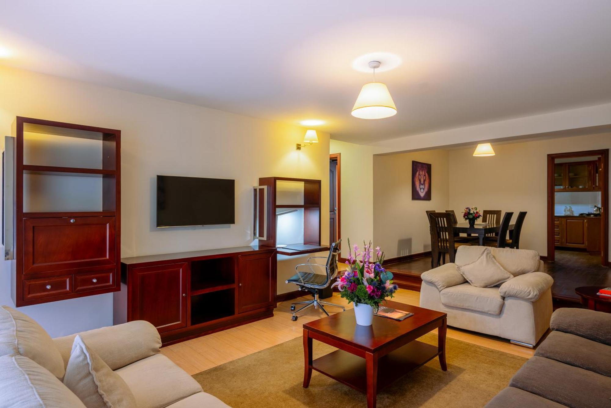 Moevenpick Hotel & Residences ניירובי מראה חיצוני תמונה